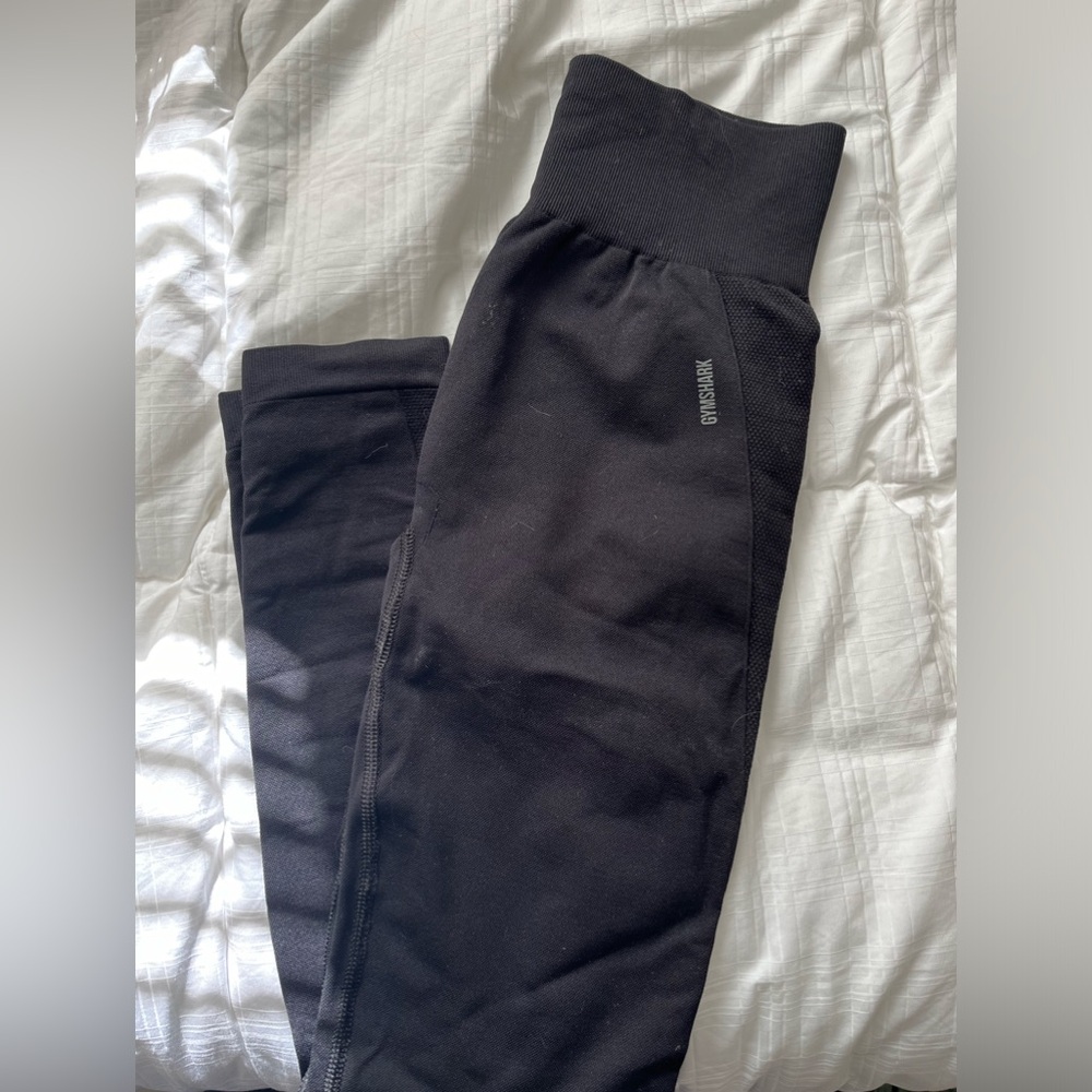 NWOT Gmshark flex leggings